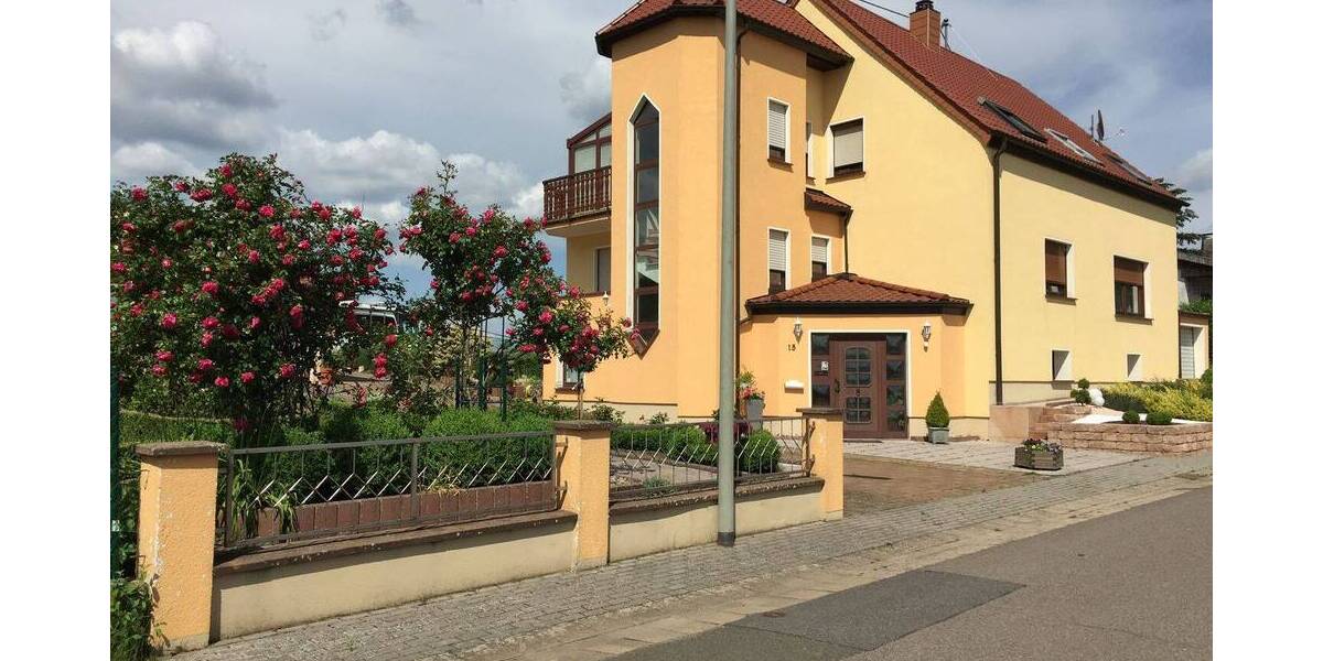 Mehrfamilienhaus, Wohnhaus Tholey - 8 Zimmer, 190 m&sup2;, 365.000&euro; | Angebot:26105751