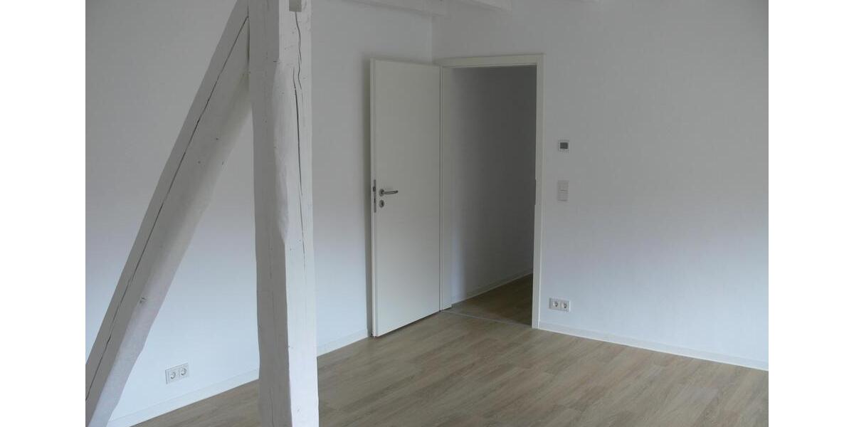 Etagenwohnung Sankt Wendel - 2 Zimmer, 84 m&sup2;, 650&euro; | Angebot:26021102