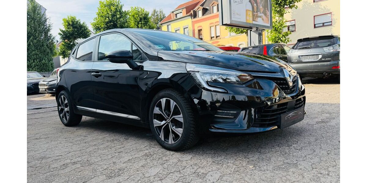 Renault Clio 58.000 km 15.900 &euro; Saarbrücken 66115