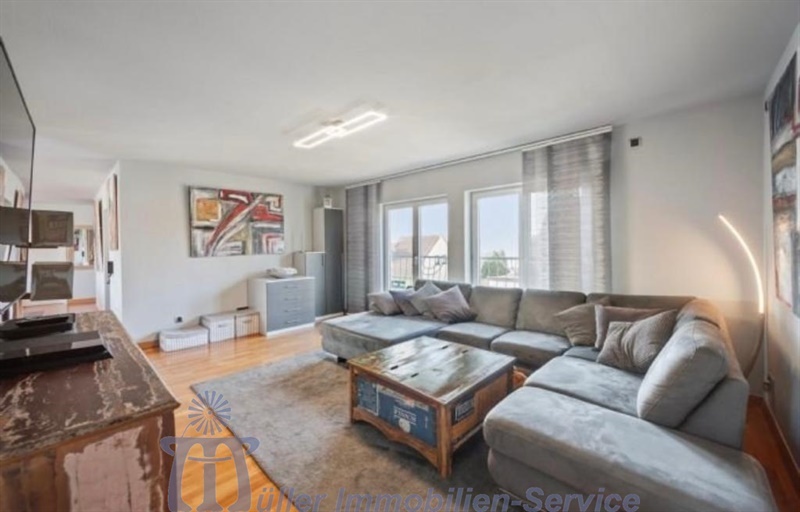 Repräsentatives Traumhaus mit Fernblick in bevorzugter Stadtrandlage von Zweibrücken - Villa Zweibrücken | Angebot:10658553