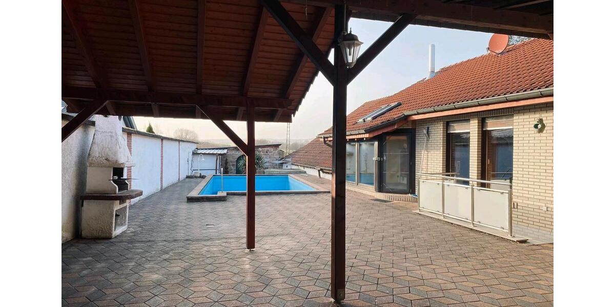 Einfamilienhaus Weilerbach - 8 Zimmer, 226 m&sup2;, 1.900&euro; | Angebot:25307721