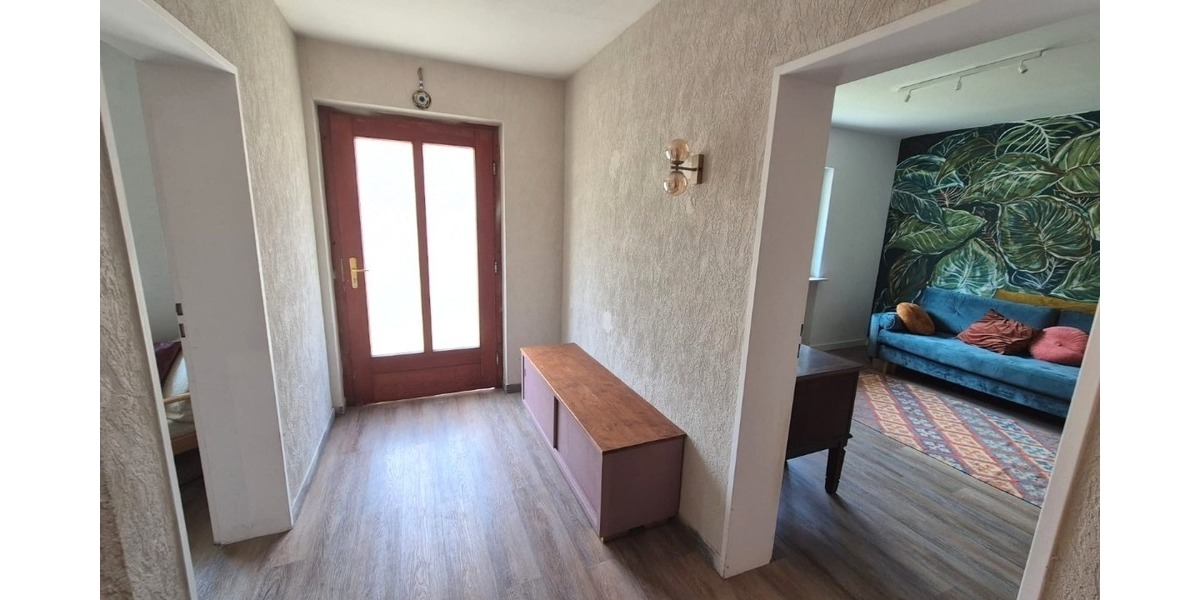 Ein-Zwei-Familien unter einem Dach – liebevoll renoviertes, freistehendes Zuhause mit Charakter - Zweifamilienhaus Linden Landkreis Kaiserslautern | Angebot:21577941