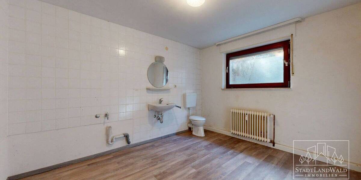 Einfamilienhaus Pirmasens Ruhbank - 8 Zimmer, 259 m&sup2;, 247.500&euro; | Angebot:26036977