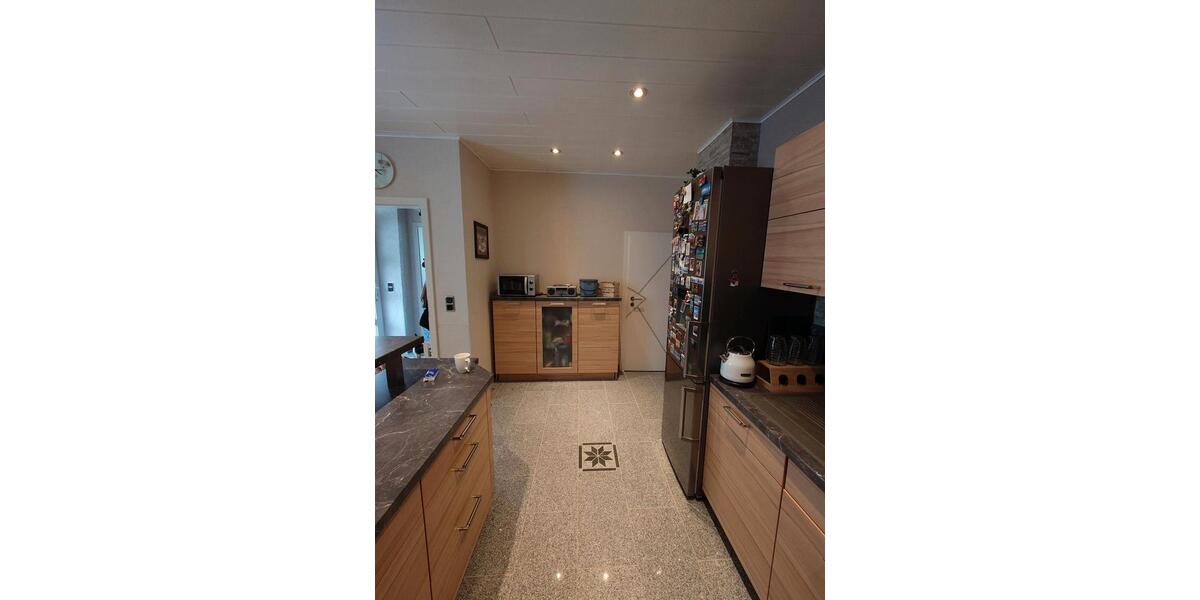 Einfamilienhaus Friedrichsthal - 7 Zimmer, 175 m&sup2;, 250.000&euro; | Angebot:25095844