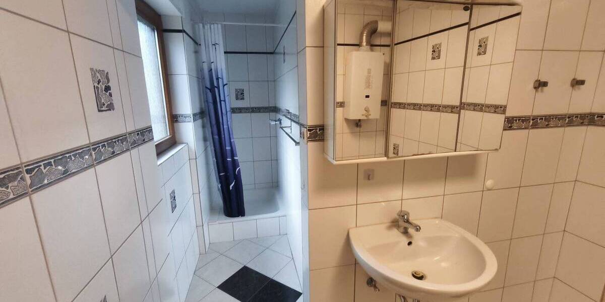 Attraktives Zweifamilienhaus in ruhiger Lage - Mehrfamilienhaus, Wohnhaus Schiffweiler Landsweiler | Angebot:26146960