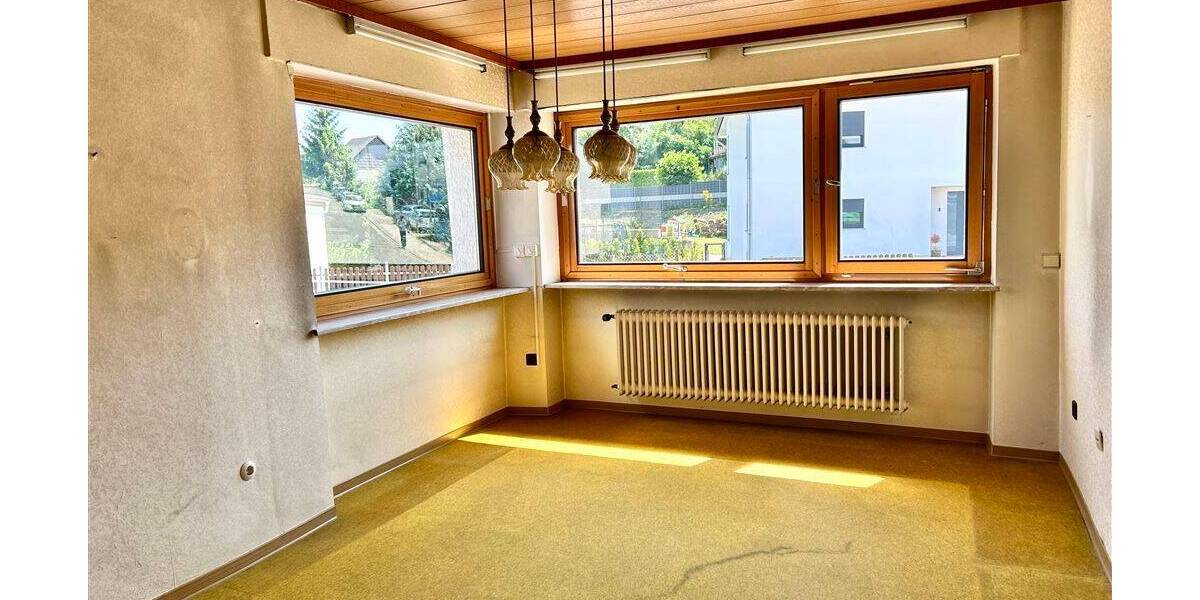 Mehrfamilienhaus, Wohnhaus Quierschied - 8 Zimmer, 198 m&sup2;, 287.000&euro; | Angebot:25745731