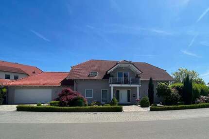 Haus Niedermohr - 6 Zimmer, 322 m&sup2;, 850.000&euro; | Angebot:24116824