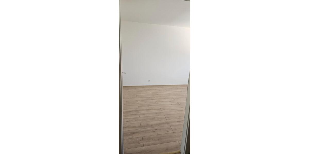 Etagenwohnung Pirmasens - 3 Zimmer, 95 m&sup2;, 950&euro; | Angebot:25724583