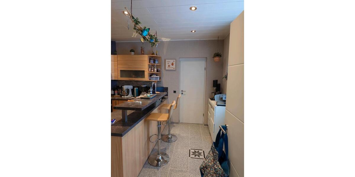 Einfamilienhaus Friedrichsthal - 7 Zimmer, 175 m&sup2;, 250.000&euro; | Angebot:25971205