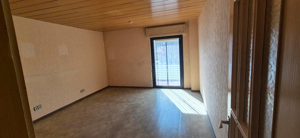 Etagenwohnung Heusweiler - 5 Zimmer, 130 m&sup2;, 850&euro; | Angebot:26322113