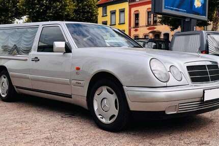 Mercedes-Benz 200 50.000 km 9.900 &euro; Saarbrücken 66115