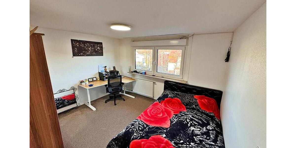 Reihenhaus Saarbrücken St. Arnual - 8 Zimmer, 170 m&sup2;, 290.000&euro; | Angebot:26114552