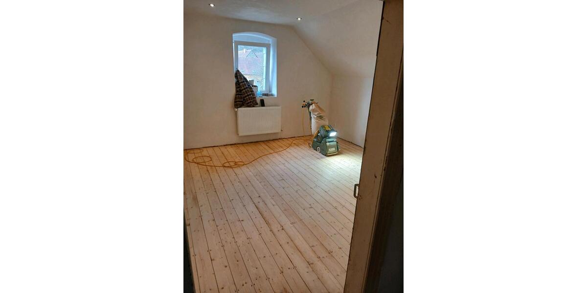 Etagenwohnung Sankt Wendel - 7 Zimmer, 180 m&sup2;, 1.000&euro; | Angebot:25056980