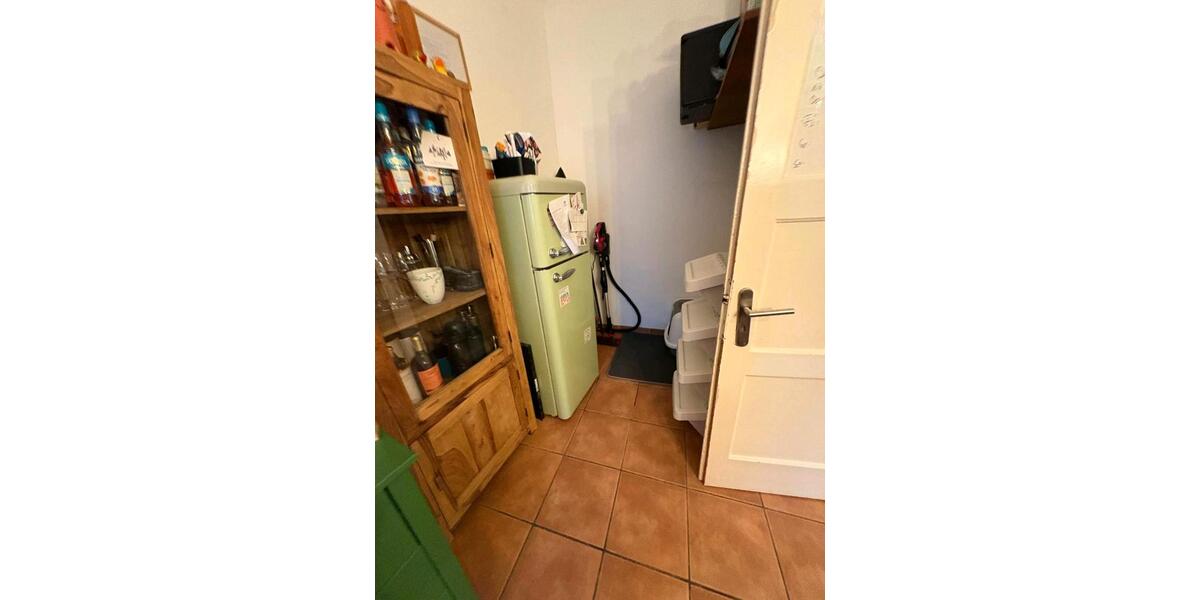 Etagenwohnung Saarbrücken - 1 Zimmer, 75 m&sup2;, 890&euro; | Angebot:25431680