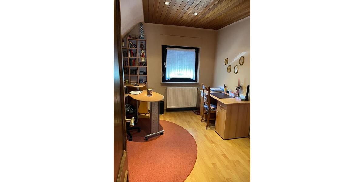 Einfamilienhaus Kirkel - 7 Zimmer, 150 m&sup2;, 320.000&euro; | Angebot:26122621