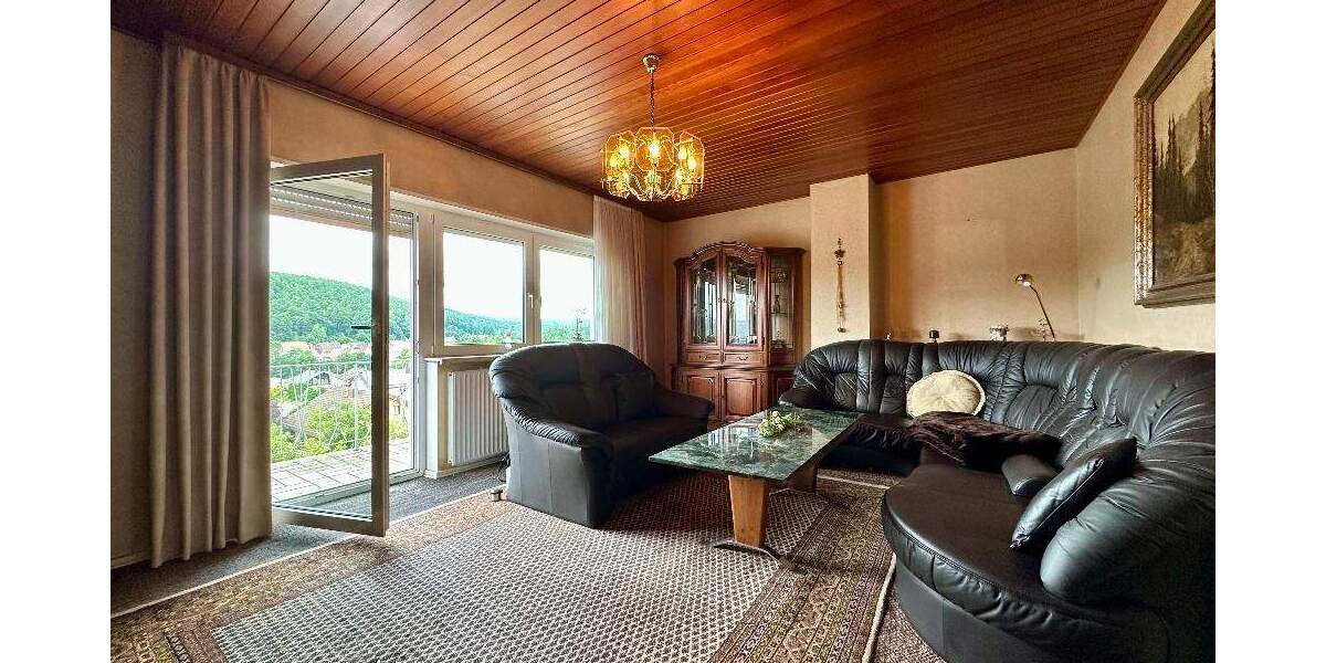 Einfamilienhaus Waldfischbach - 5 Zimmer, 151 m&sup2;, 215.000&euro; | Angebot:25777592