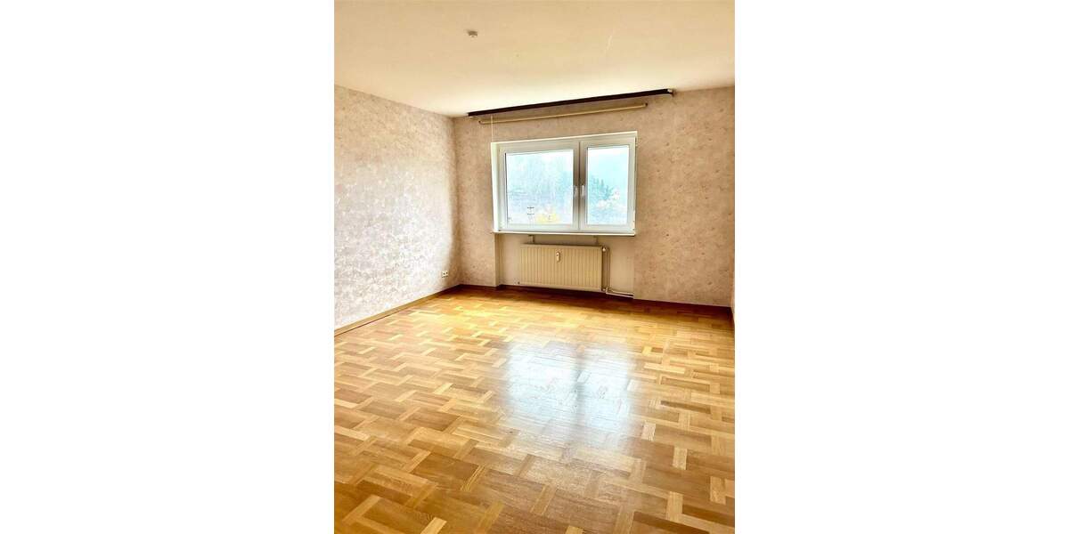 Etagenwohnung Saarbrücken Scheidt - 2 Zimmer, 77 m&sup2;, 149.000&euro; | Angebot:25701158