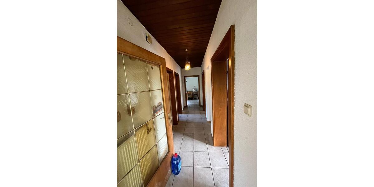 Einfamilienhaus Homburg - 6 Zimmer, 239 m&sup2;, 275.000&euro; | Angebot:25539359