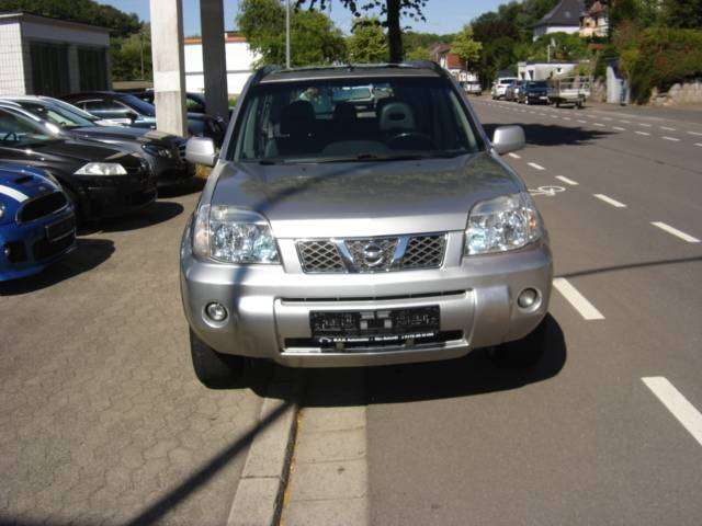 Nissan X-Trail 171.000 km 2.900 &euro; Saarbrücken 66133