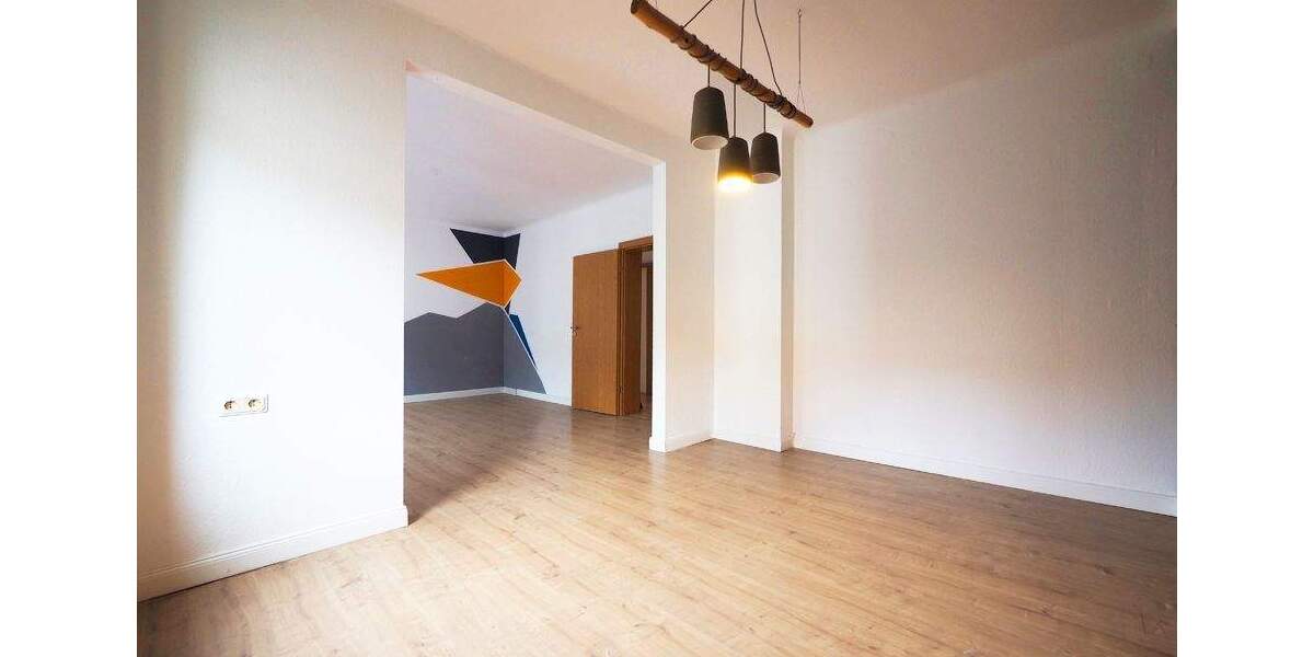 Etagenwohnung Saarbrücken Alt-Saarbrücken - 3 Zimmer, 98 m&sup2;, 189.000&euro; | Angebot:25737745