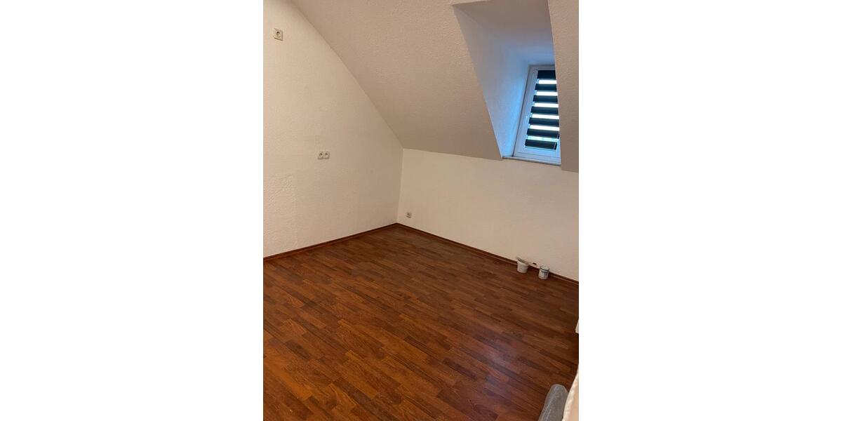Dachgeschoßwohnung Sulzbach (Saar) - 2 Zimmer, 70 m&sup2;, 700&euro; | Angebot:25998931