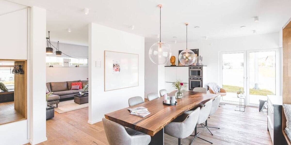 Einfamilienhaus Schiffweiler - 8 Zimmer, 183 m&sup2;, 625.900&euro; | Angebot:26142776