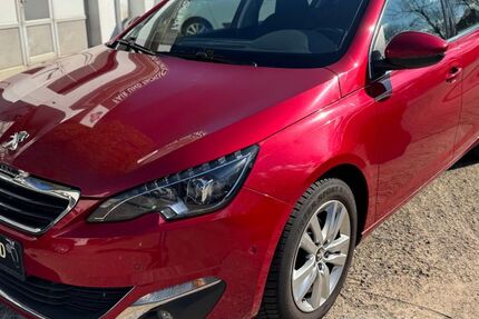 Peugeot 308 125.000 km 7.990 &euro; Saarbrücken-Dudweiler 66125
