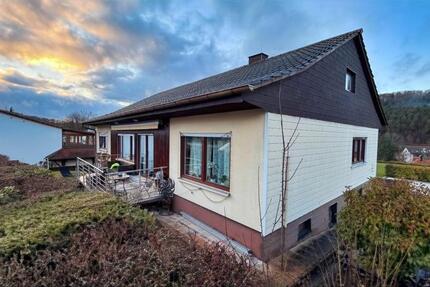 Haus Waldfischbach-Burgalben Burgalben - 4 Zimmer, 175 m&sup2;, 325.000&euro; | Angebot:25127270