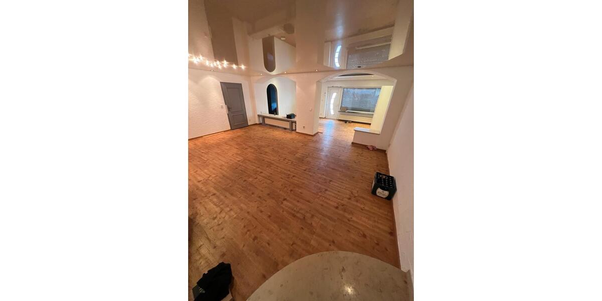 Maisonettenwohnung Neunkirchen Kohlhof - 2 Zimmer, 160 m&sup2;, 1.200&euro; | Angebot:25895217