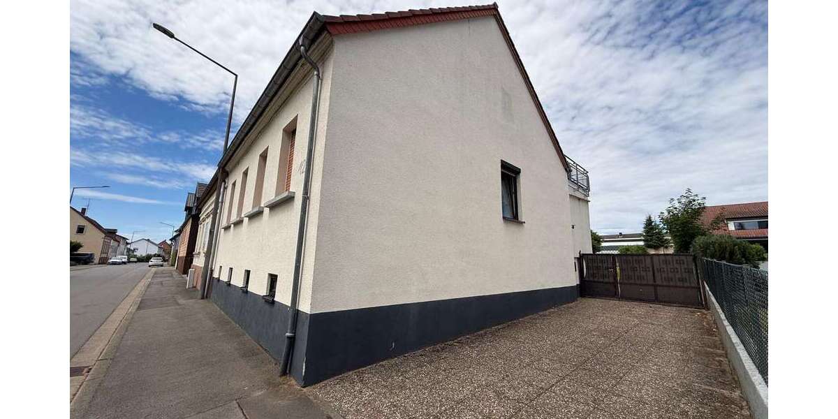 Einfamilienhaus Homburg - 4 Zimmer, 120 m&sup2;, 229.000&euro; | Angebot:26916347