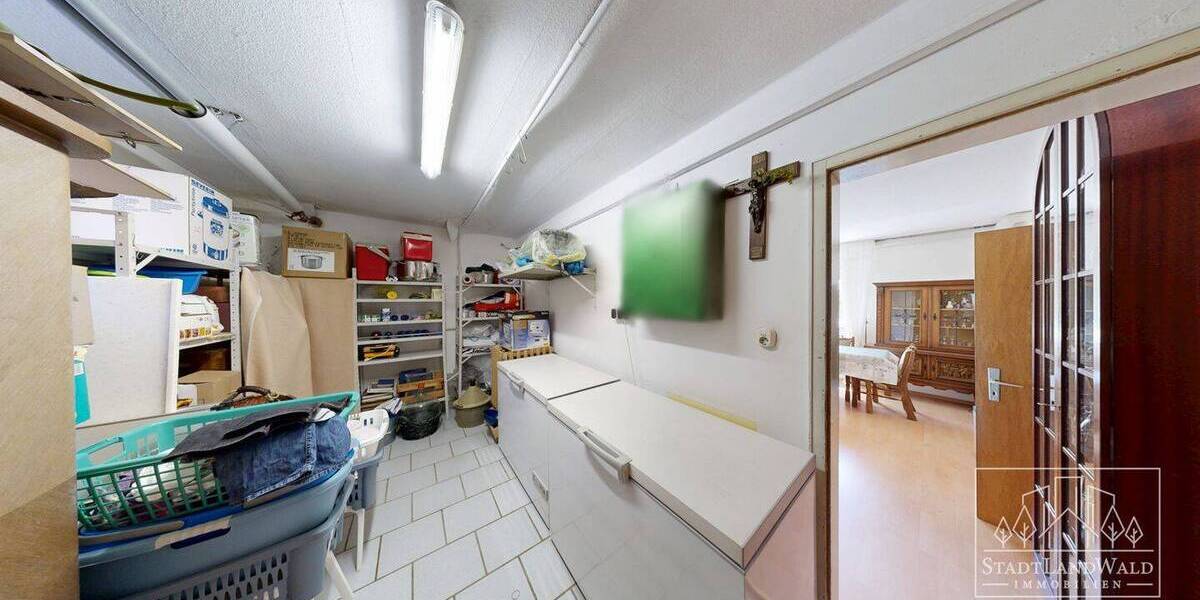 Mehrfamilienhaus, Wohnhaus Clausen - 6 Zimmer, 164 m&sup2;, 259.000&euro; | Angebot:26891784