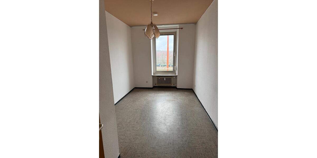 Etagenwohnung Neunkirchen - 1 Zimmer, 65 m&sup2;, 450&euro; | Angebot:25099924
