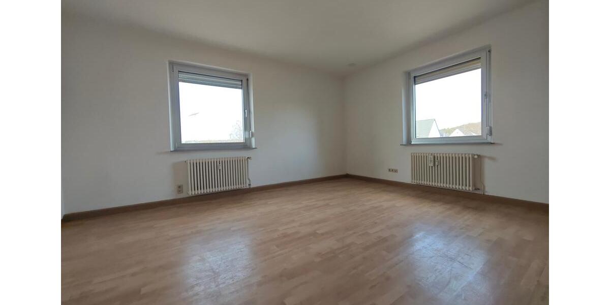 Etagenwohnung Homburg - 3 Zimmer, 80 m&sup2;, 680&euro; | Angebot:25647404