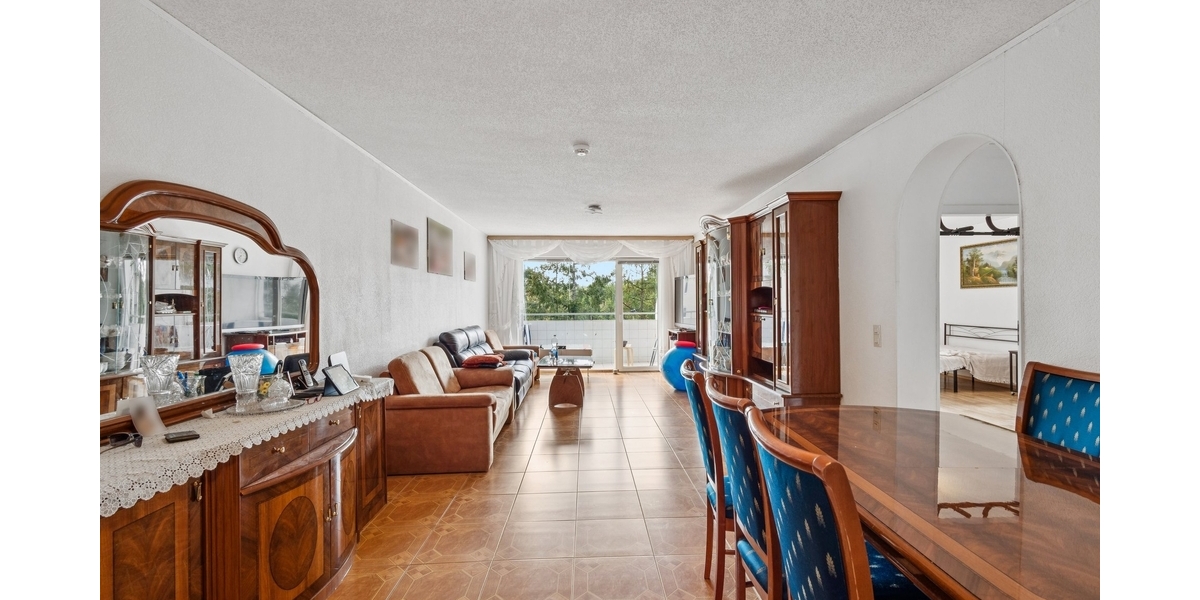 107 m² Wohnen auf einer Ebene – gepflegte Eigentumswohnung mit Fernblick in Landstuhl Atzel - Etagenwohnung Landstuhl | Angebot:27306317