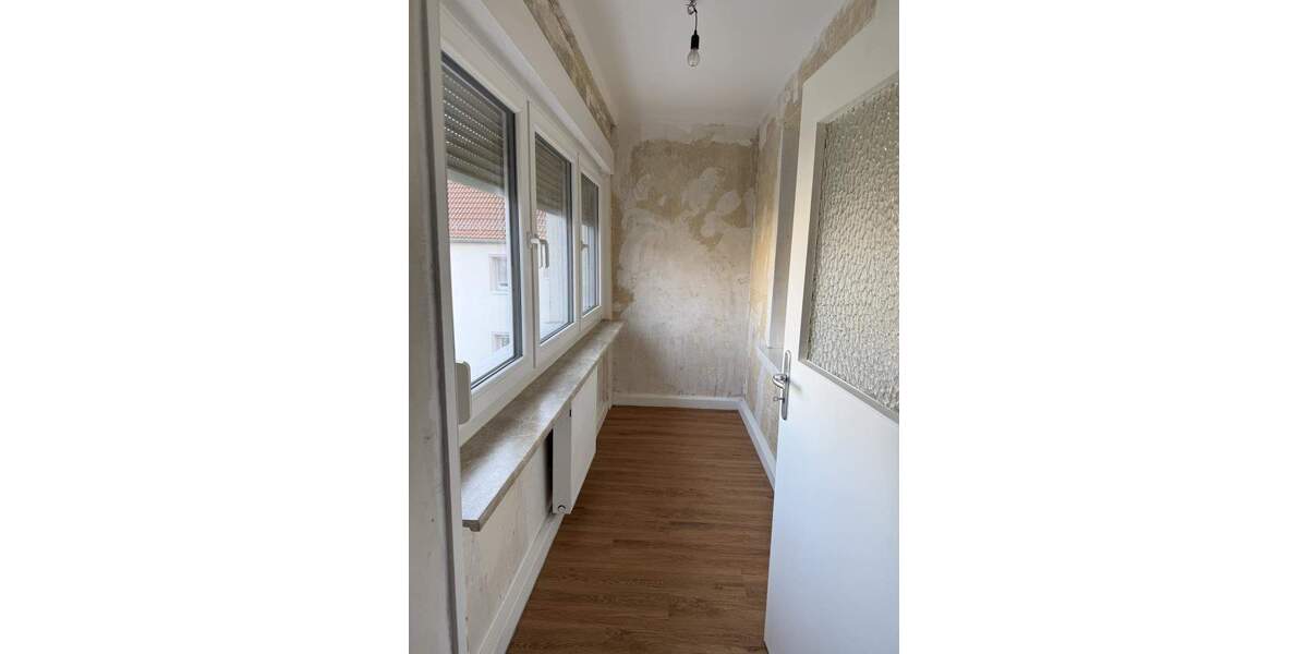 Etagenwohnung Homburg - 3 Zimmer, 89 m&sup2;, 715&euro; | Angebot:25667072