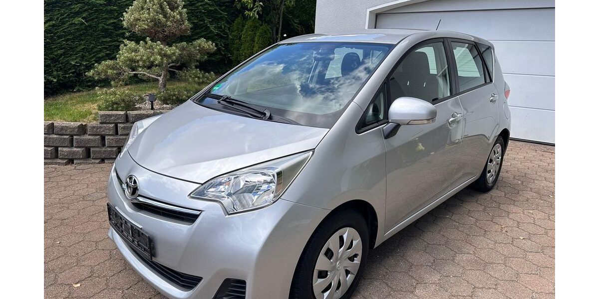Toyota Verso-S 38.950 km 9.990 &euro; Bliesen (St. Wendel) 66606