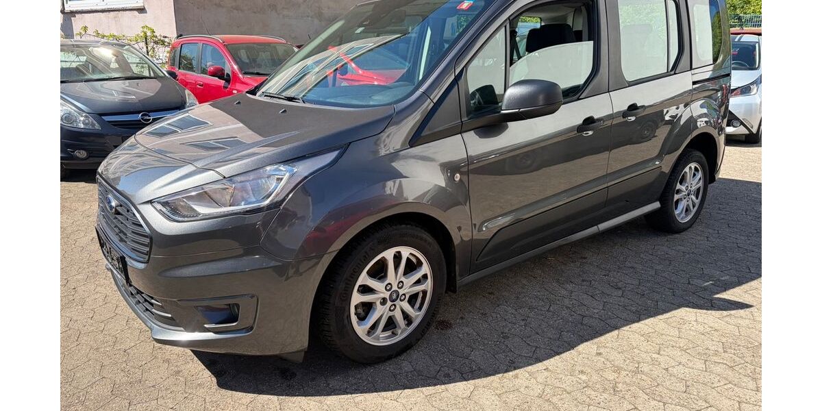 Ford Tourneo Connect 67.000 km 13.900 &euro; Saarbrücken 66115