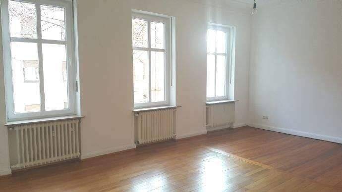 Etagenwohnung Saarbrücken Alt-Saarbrücken - 5 Zimmer, 156 m&sup2;, 1.300&euro; | Angebot:26908571