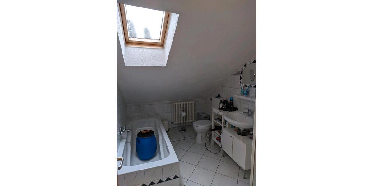 Dachgeschoßwohnung Marpingen - 3 Zimmer, 76 m&sup2;, 650&euro; | Angebot:25236903