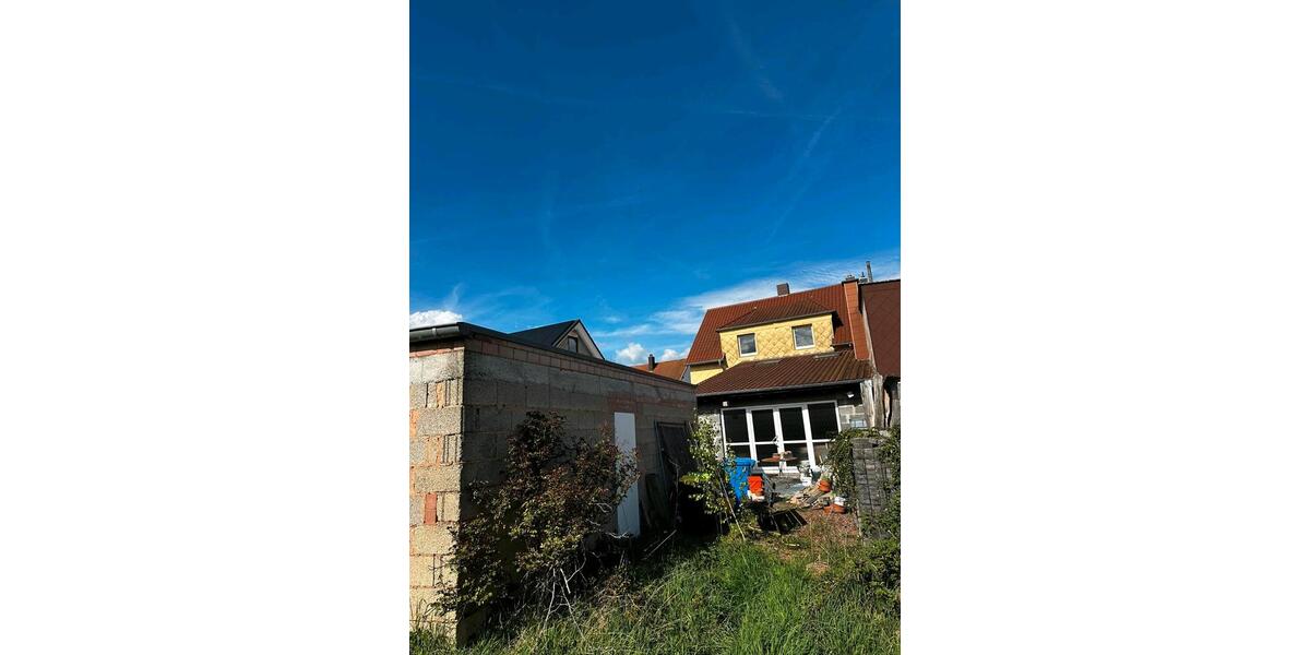 Einfamilienhaus Homburg - 6 Zimmer, 150 m&sup2;, 170.000&euro; | Angebot:26200010