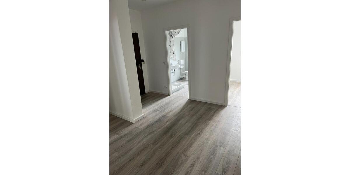 Etagenwohnung Saarbrücken Dudweiler - 6 Zimmer, 108 m&sup2;, 780&euro; | Angebot:25870378