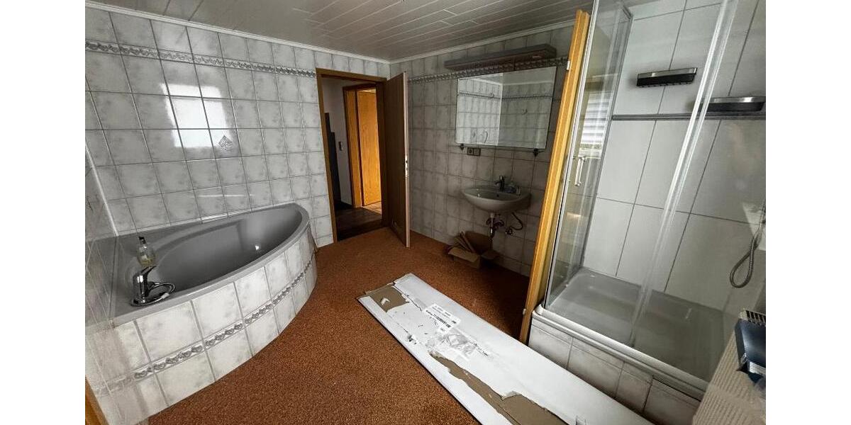 Maisonettenwohnung Pirmasens - 3 Zimmer, 122 m&sup2;, 690&euro; | Angebot:21663367