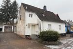 Einfamilienhaus Bexbach - 7 Zimmer, 140 m&sup2;, 136.000&euro; | Angebot:24397424