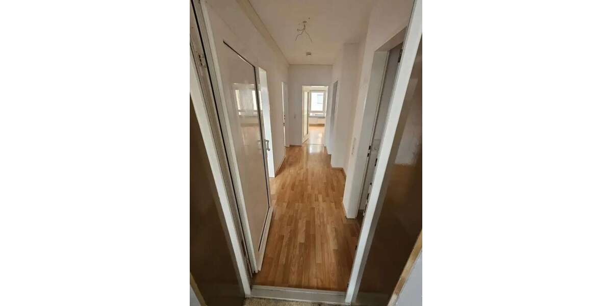 Etagenwohnung Pirmasens - 2 Zimmer, 63 m&sup2;, 425&euro; | Angebot:26185984