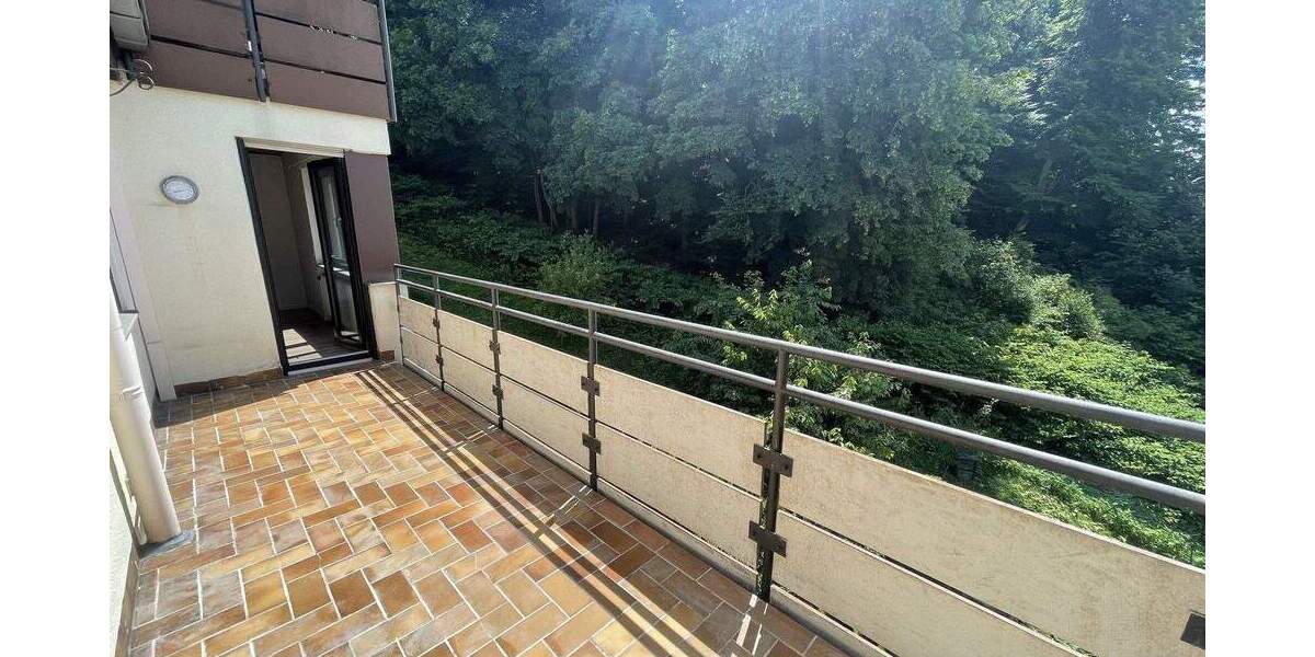 Etagenwohnung Saarbrücken Schafbrücke - 4 Zimmer, 95 m&sup2;, 229.000&euro; | Angebot:25905876