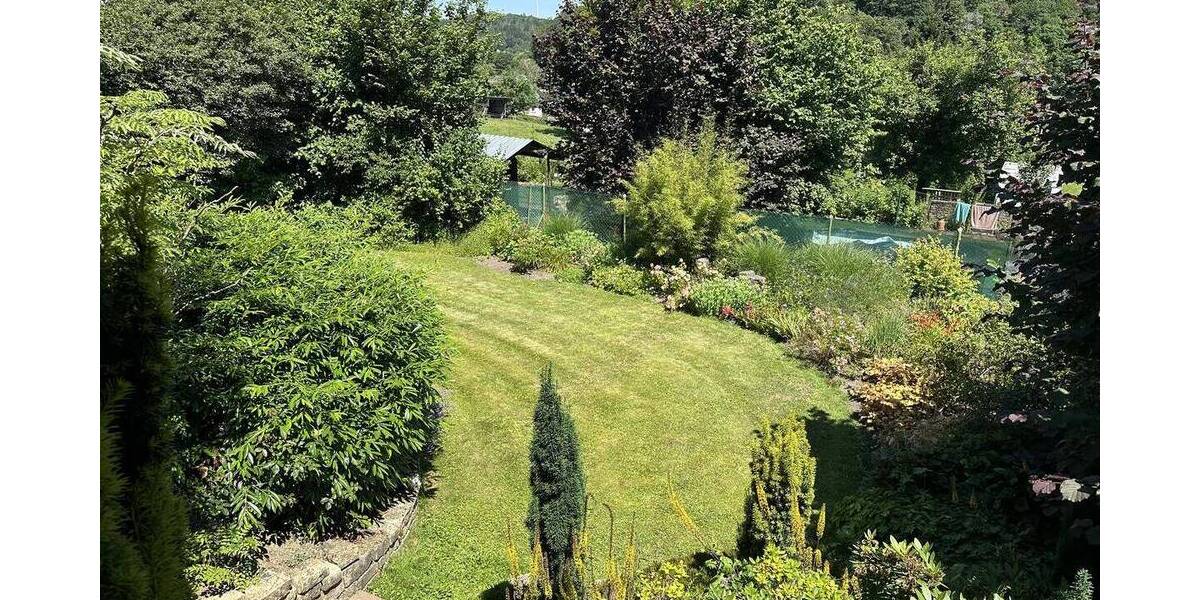 Einfamilienhaus Berschweiler bei Baumholder - 7 Zimmer, 239 m&sup2;, 290.000&euro; | Angebot:25739299