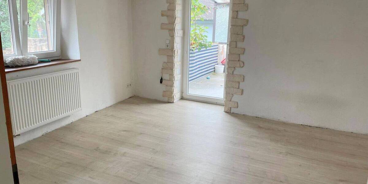 Einfamilienhaus Nanzdietschweiler - 7 Zimmer, 183 m&sup2;, 99.000&euro; | Angebot:26219796