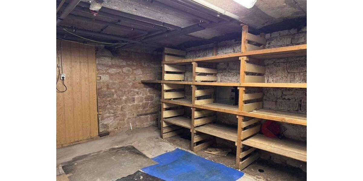 Mehrfamilienhaus, Wohnhaus Saarbrücken Scheidt - 9 Zimmer, 189 m&sup2;, 259.000&euro; | Angebot:26875325