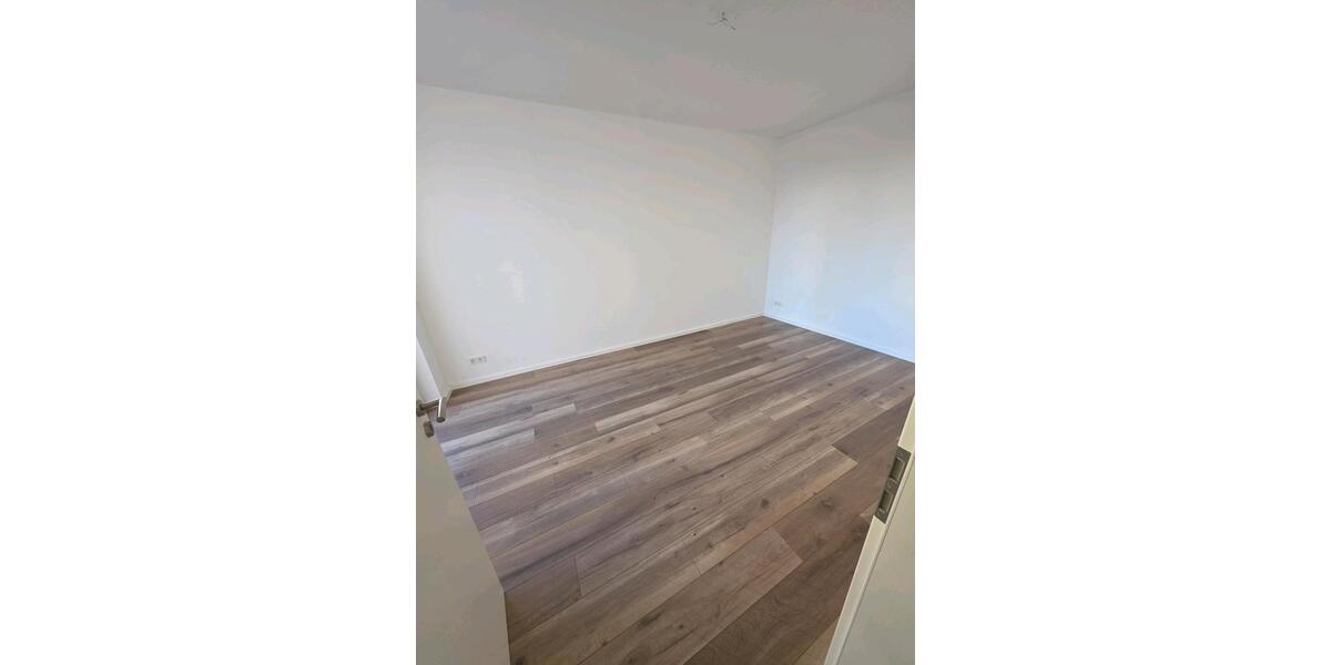 Erdgeschoßwohnung Pirmasens - 3 Zimmer, 100 m&sup2;, 1.200&euro; | Angebot:25104298