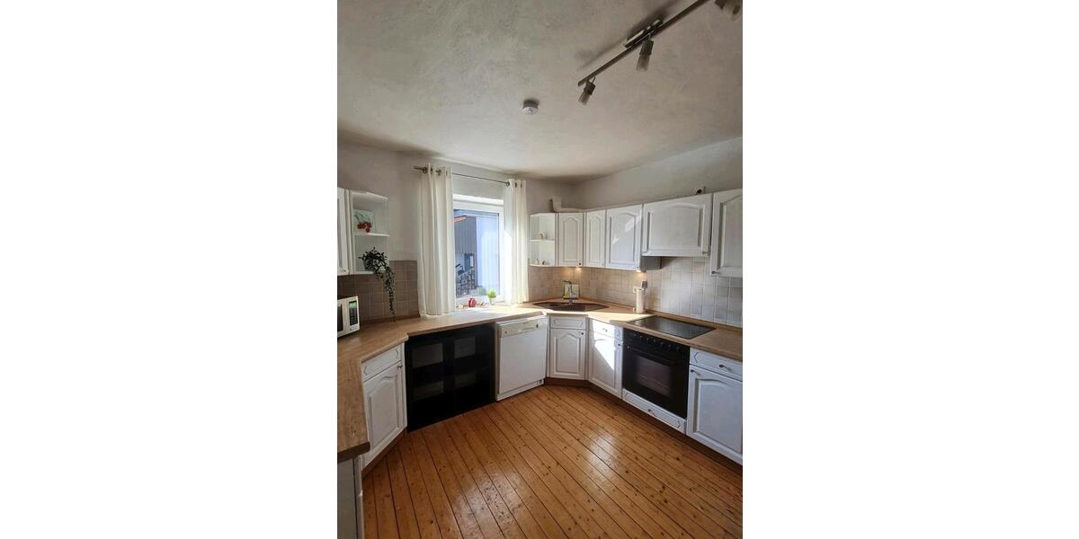 Einfamilienhaus Zweibrücken - 5 Zimmer, 155 m&sup2;, 1.330&euro; | Angebot:26040439